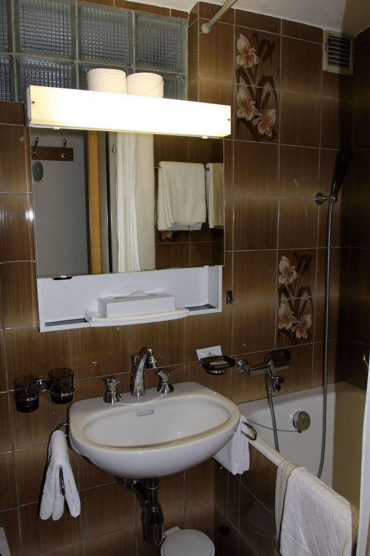 Hotel Alfa Zermatt Ngoại thất bức ảnh
